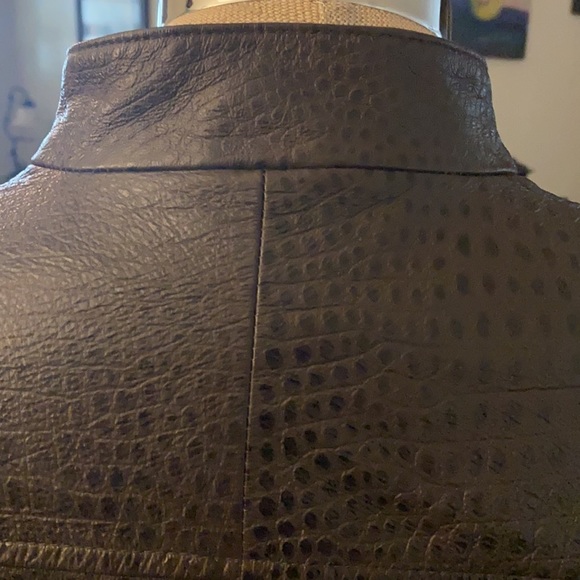 NWOT Valerie Stevens 100% genuine leather zippered moto jacket w/ great pockets. - Picture 10 of 13